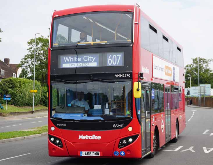 Metroline Volvo B5LH MCV EvoSeti VMH2570